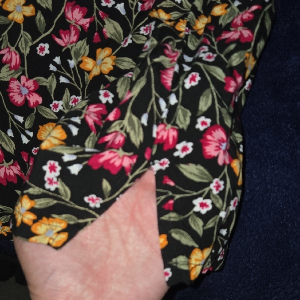 Floral TankTop - Picture 2 of 4